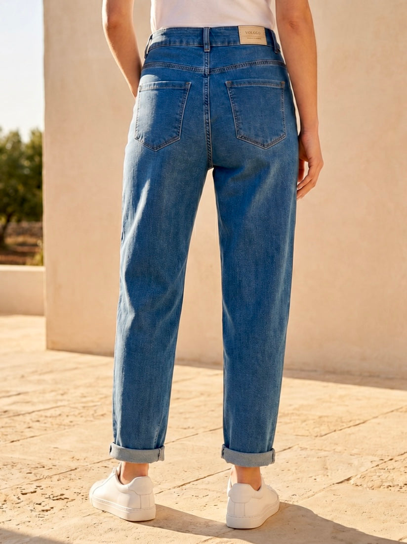 Jean Mom Fit – Boutons Argentés aux Poches