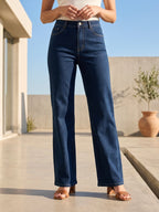 Jean Wide Leg bleu brut classique porté, vue de face - Voggo
