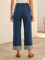Jean Wide Leg 7/8 grand revers, poches plaquées et boutons dorés porté, vue de dos - Voggo