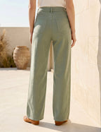 Jean Wide Leg kaki à 5 boutons et poches plaquées porté, vue zoomée - Voggo