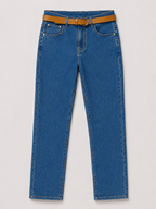 Jean coupe droite à ceinture assortie seul sur fond neutre, vue de face - Voggo