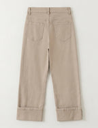 Jean Wide Leg 7/8 beige à grand revers, style moderne seul sur fond neutre, vue de dos - Voggo