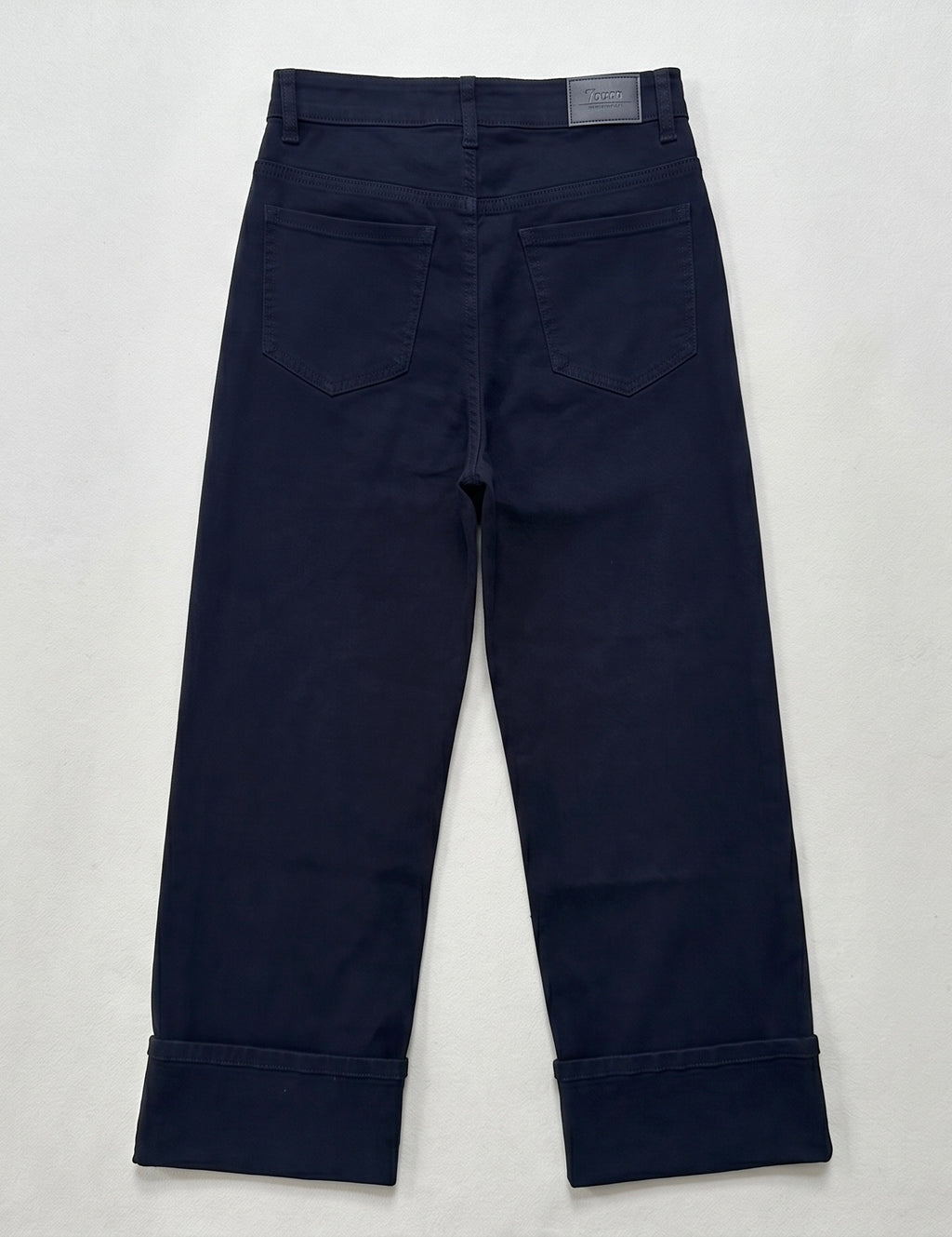 Jean Wide Leg 7/8ème – Grand Revers – Style Moderne