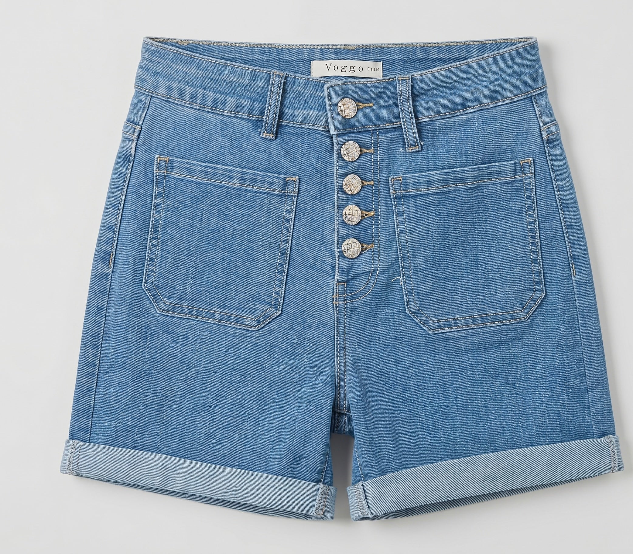 Short en Jean – 5 Boutons Élégants