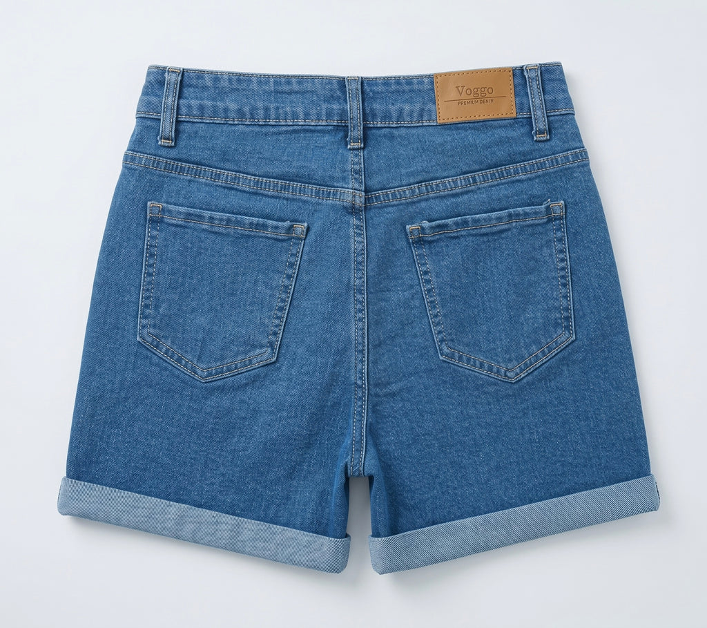 Short en Jean – 5 Boutons Élégants