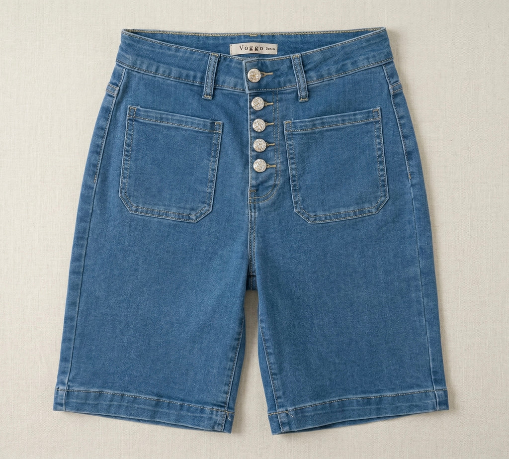 Bermuda en Jean Large – 5 Boutons Élégants
