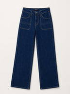 Jean Wide Leg à poches au design original seul sur fond neutre, vue de face - Voggo