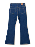 Jean Bootcut bleu stone à poches plaquées seul sur fond neutre, vue de dos - Voggo