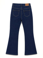 Jean Bootcut bleu brut seul sur fond neutre, vue de dos - Voggo