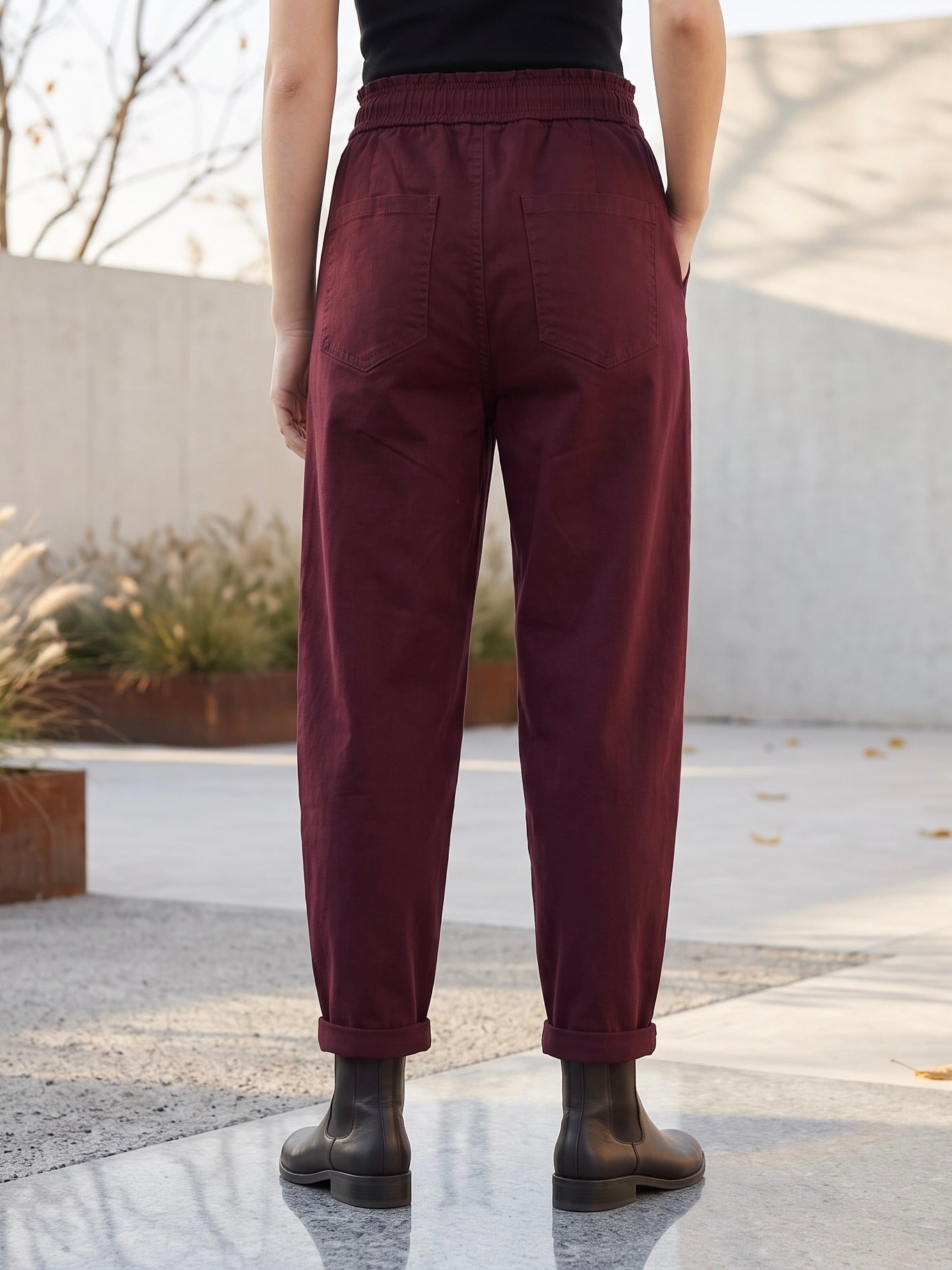 Pantalon Mom Fit – Ceinture Elastiquée & Cordons – Bordeaux