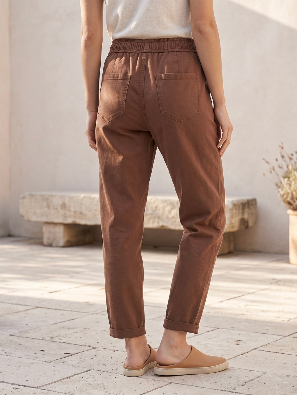 Pantalon Mom Fit – Ceinture Elastiquée & Cordons – Taupe