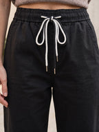 Pantalon Mom Fit – Ceinture Elastiquée & Cordons – Noir
