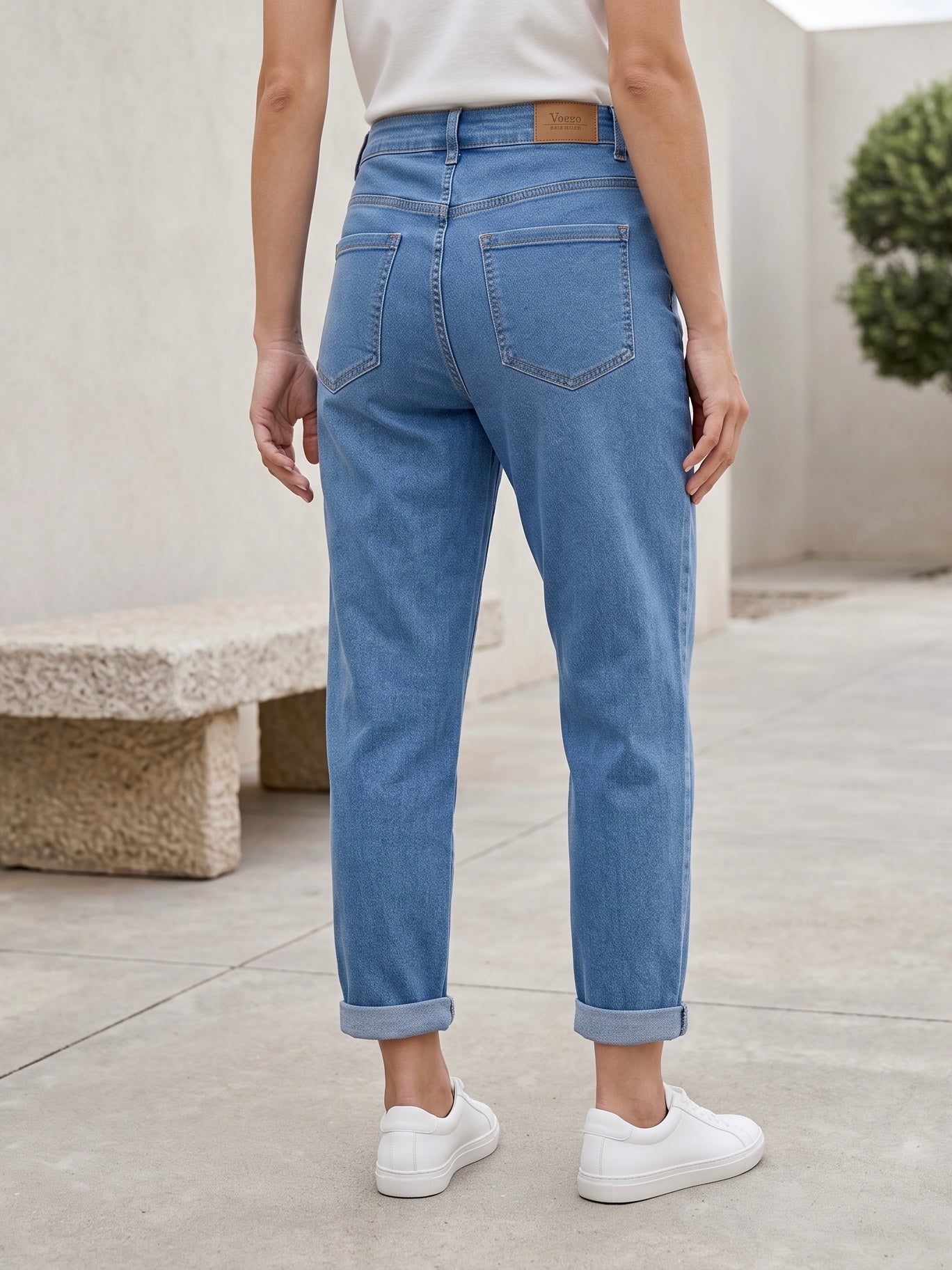 Jean Mom Fit – 5 Boutons Élégants