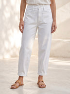 Pantalon Mom Fit en Toile – Poches Plaquées – Blanc