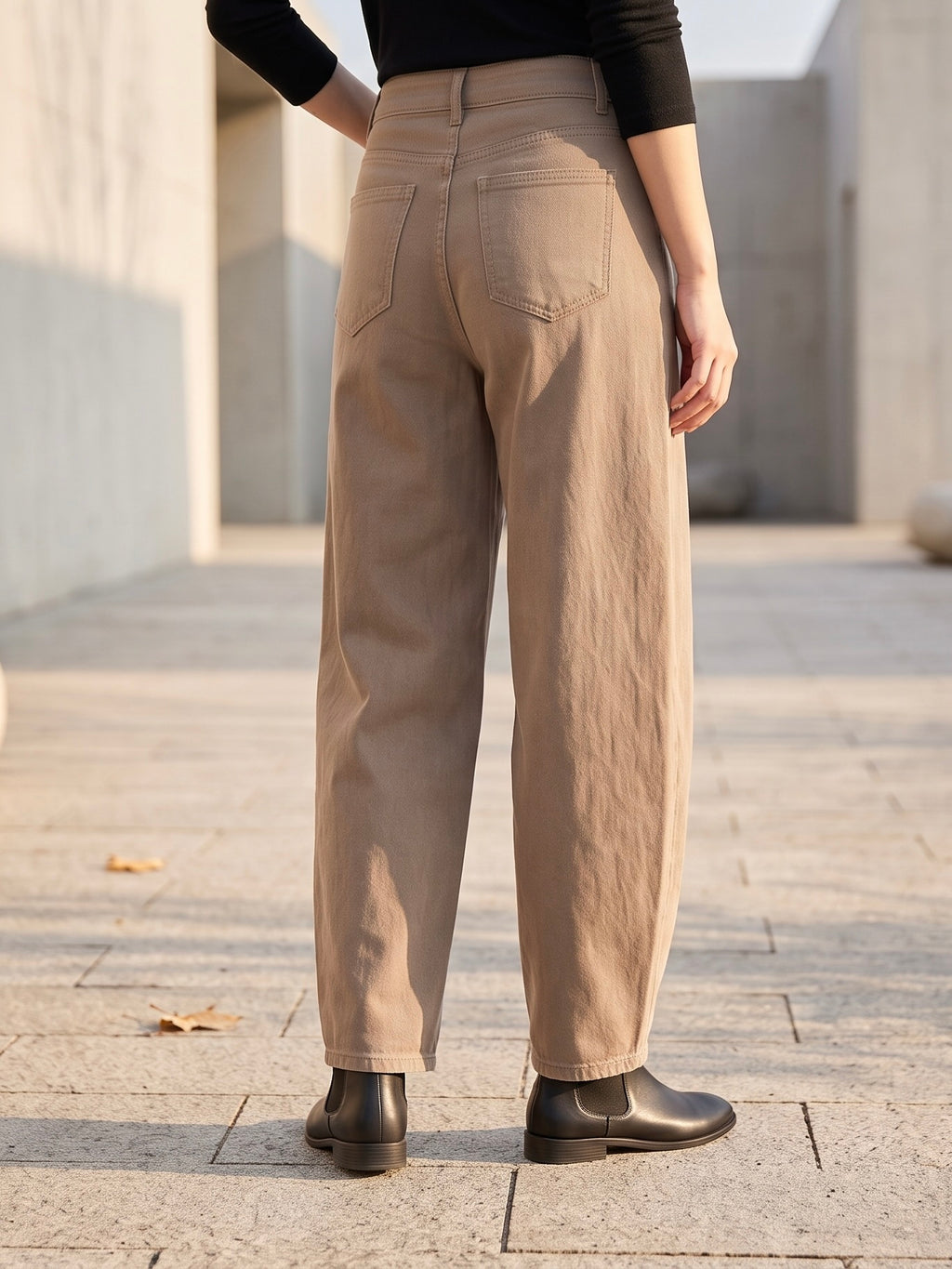 Jean Coupe Balloon – Taupe