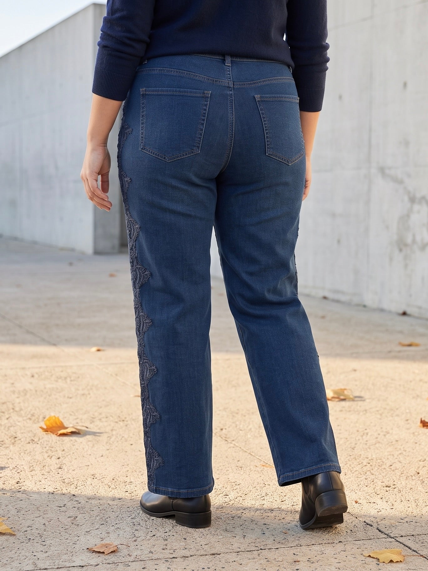 Jean Wide Leg – Grande Taille – Bandes Dentelle Latérales
