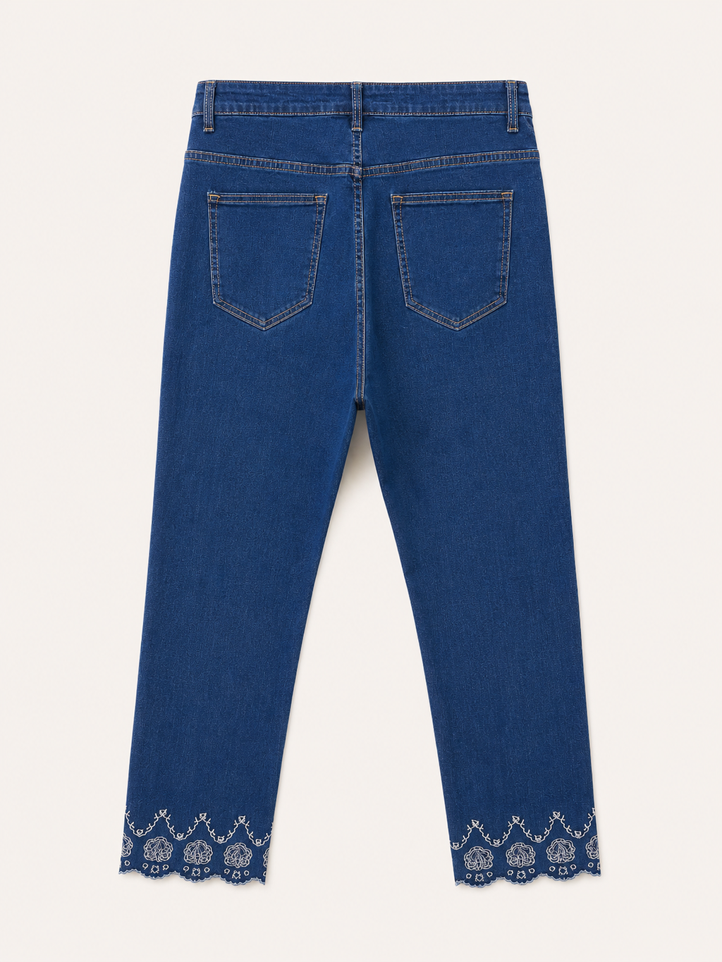 Jean Droit 7/8ème – Grande Taille – Broderie Bas de Jambe