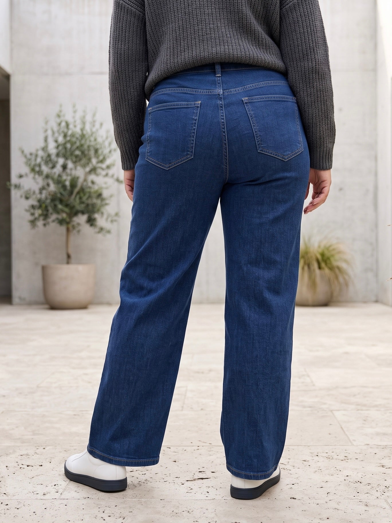 Jean Wide Leg – Grande Taille – Boutons Dorés aux Poches